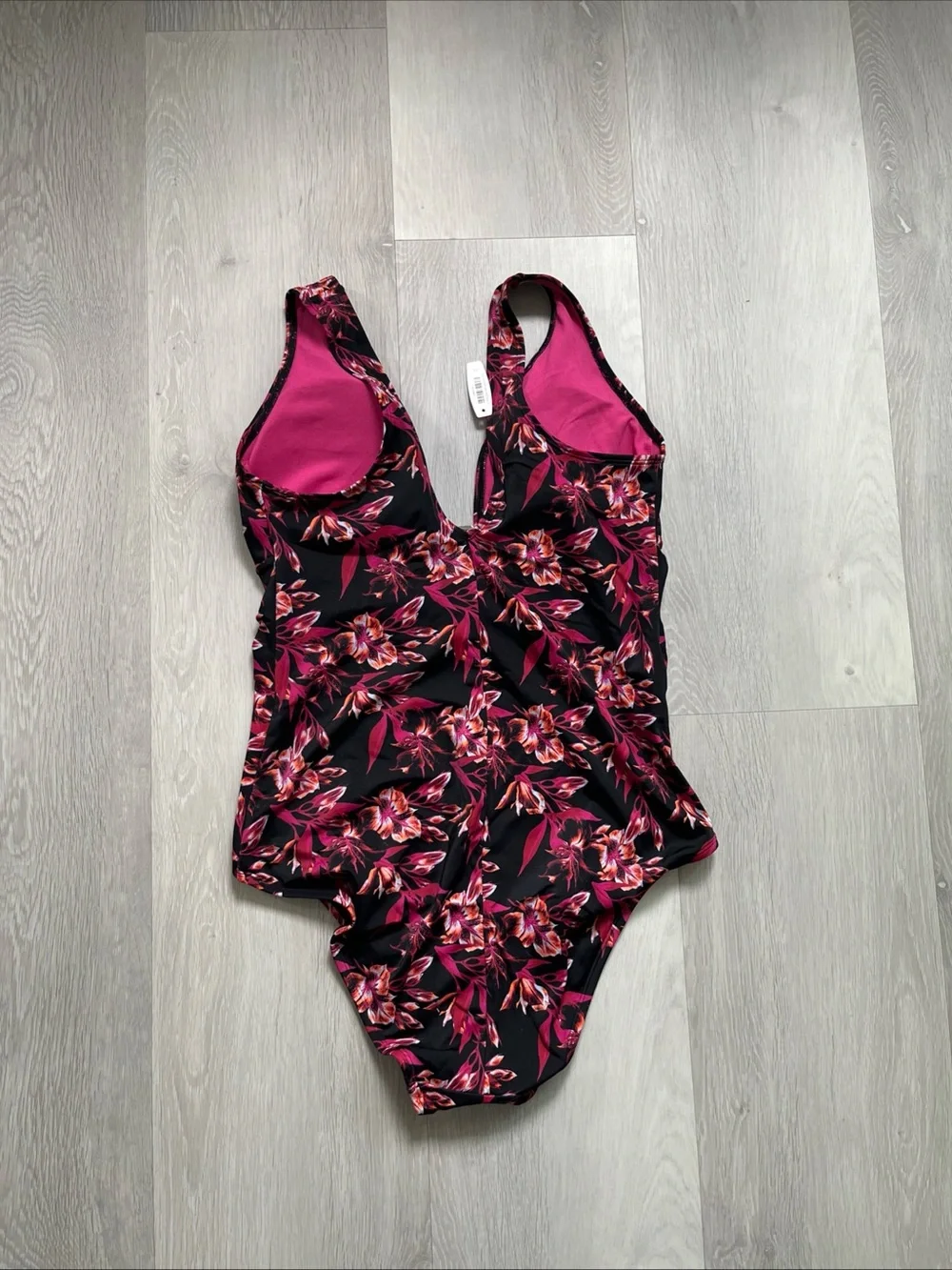 ADORE WOMENS SWIMSUIT ONE PIECE WOMENS 1X NWT